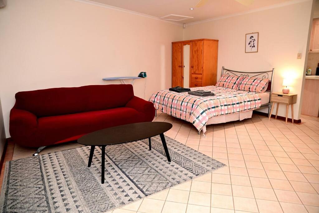 אליס ספרינגס Spacious Studio In Alicesprings Queenbed+Ksairbed מראה חיצוני תמונה