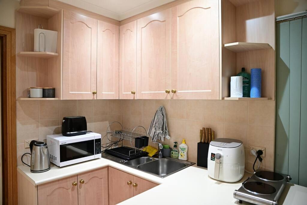 אליס ספרינגס Spacious Studio In Alicesprings Queenbed+Ksairbed מראה חיצוני תמונה